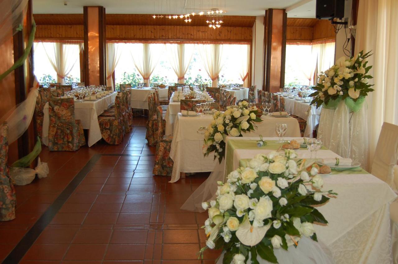 hotel lo sciatore Cotronei Esterno foto