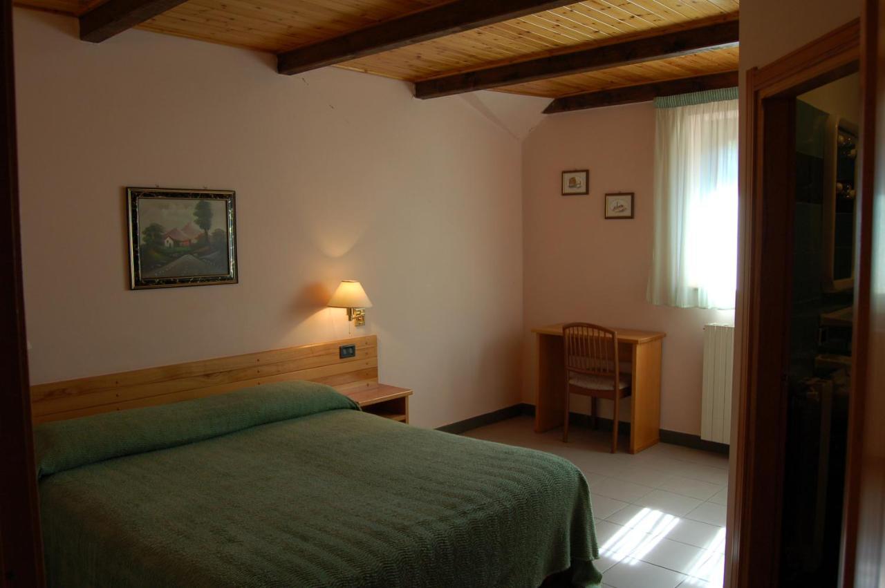 hotel lo sciatore Cotronei Esterno foto