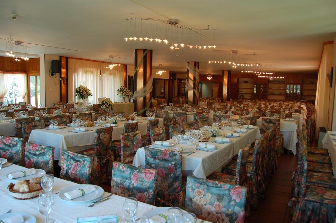 hotel lo sciatore Cotronei Esterno foto