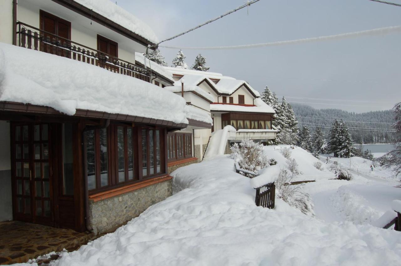 hotel lo sciatore Cotronei Esterno foto