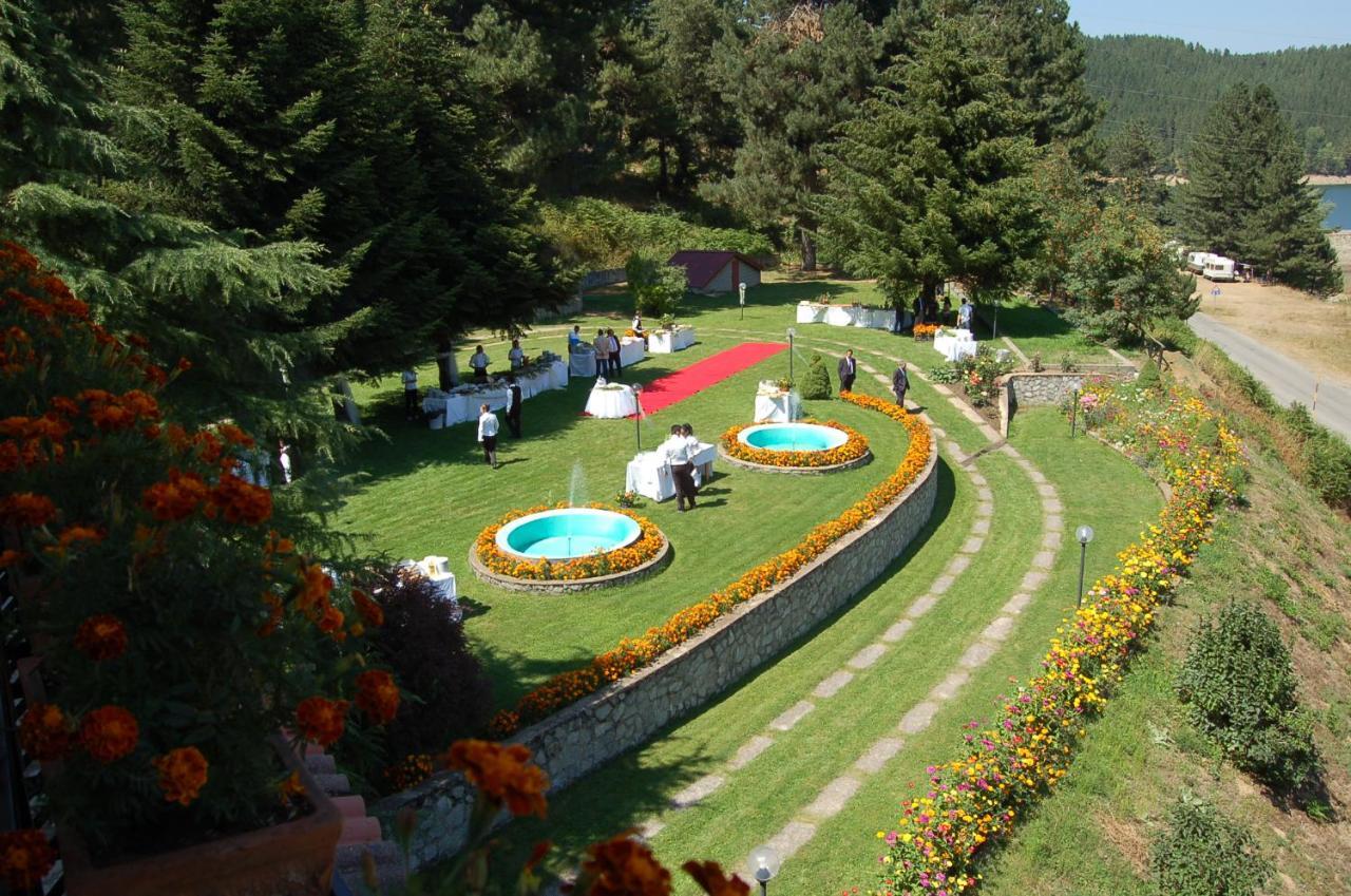hotel lo sciatore Cotronei Esterno foto