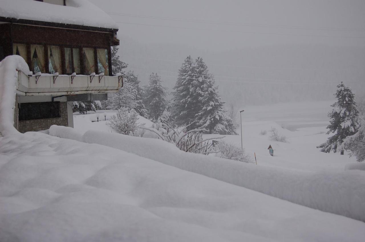 hotel lo sciatore Cotronei Esterno foto