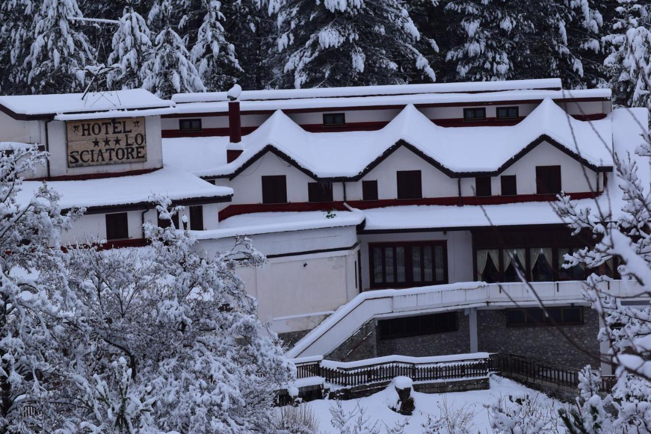 hotel lo sciatore Cotronei Esterno foto