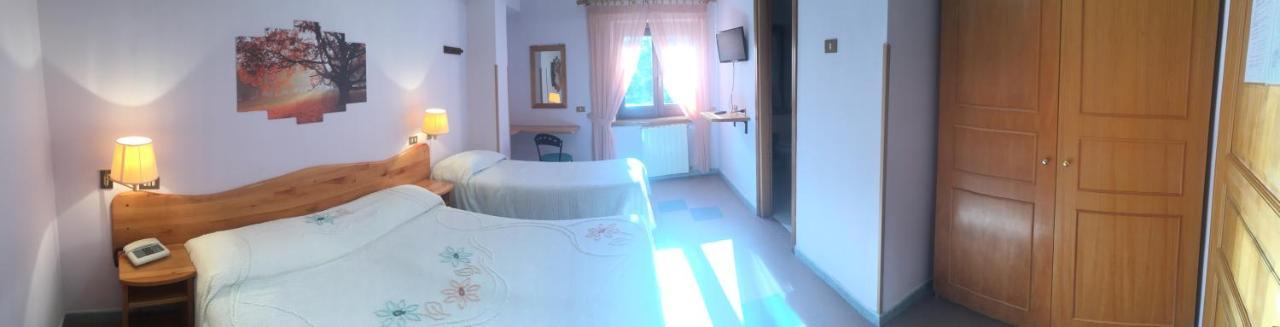 hotel lo sciatore Cotronei Esterno foto